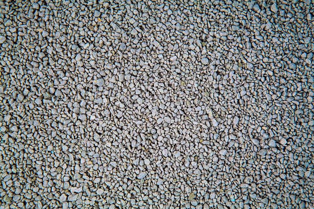 Natural bamboo fiber cat litter